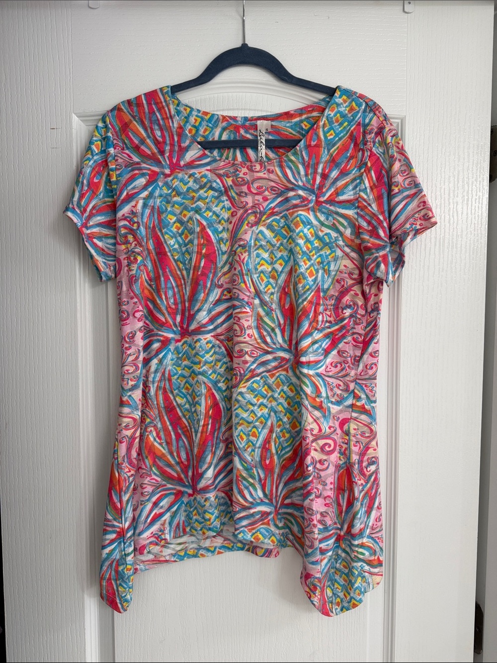 Lulu-B Pink Multicolor Pineapple Floral Short Sleeve Top